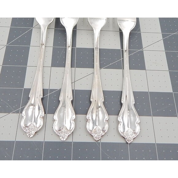 International Silverplate Waverly Dinner Place Forks 7-1/4 Inch Set of 4 - Picture 5 of 15
